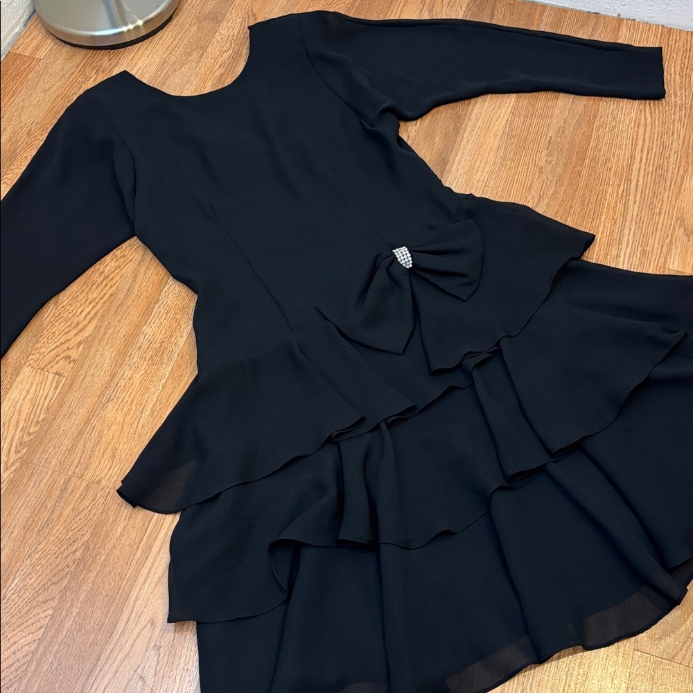Vintage 1980’s Samantha Black long sleeve black tiered ruffle midi dress Size 12
